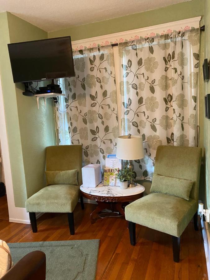 Ms. Maggie'S South Country Inn 代托纳海滩 外观 照片