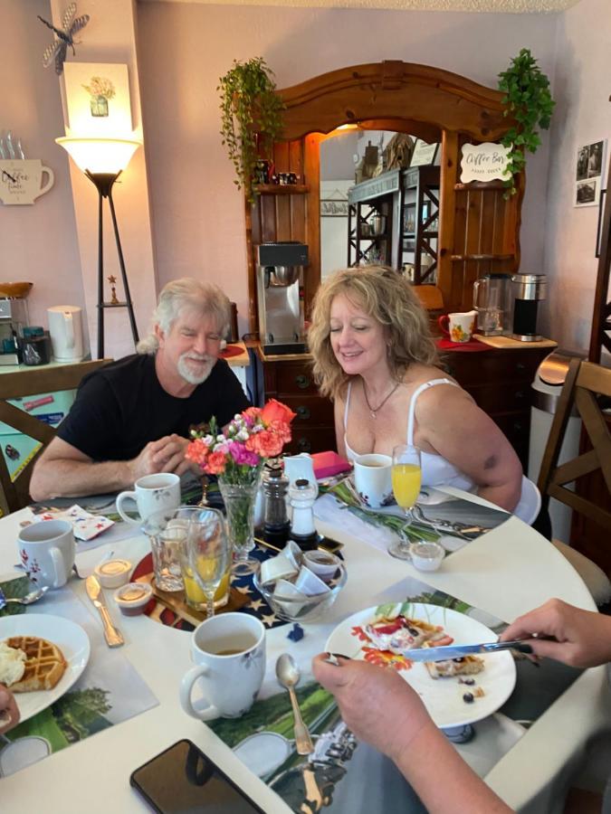 Ms. Maggie'S South Country Inn 代托纳海滩 外观 照片